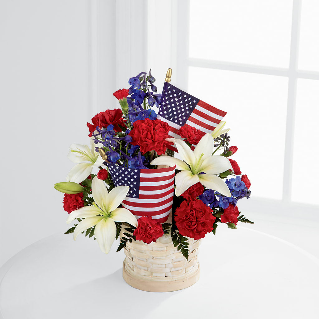 American Glory Bouquet – LEE'S FLORIST & GREENHOUSE, Center Line MI