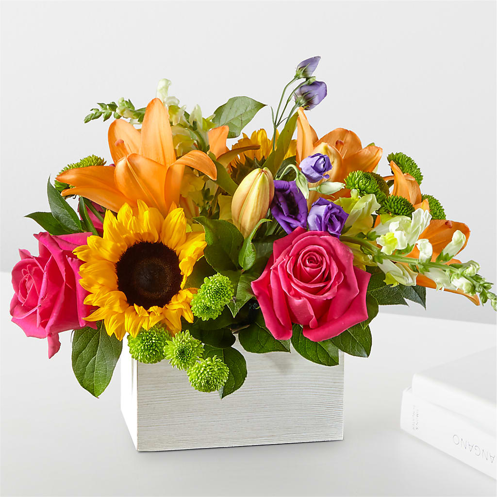 Best Day Box Bouquet – LEE'S FLORIST & GREENHOUSE, Center Line MI