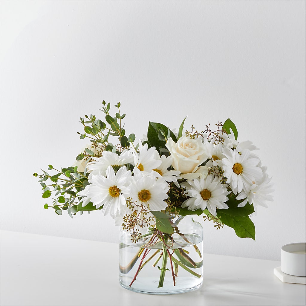 Fresh Linen Bouquet – LEE'S FLORIST & GREENHOUSE, Center Line MI