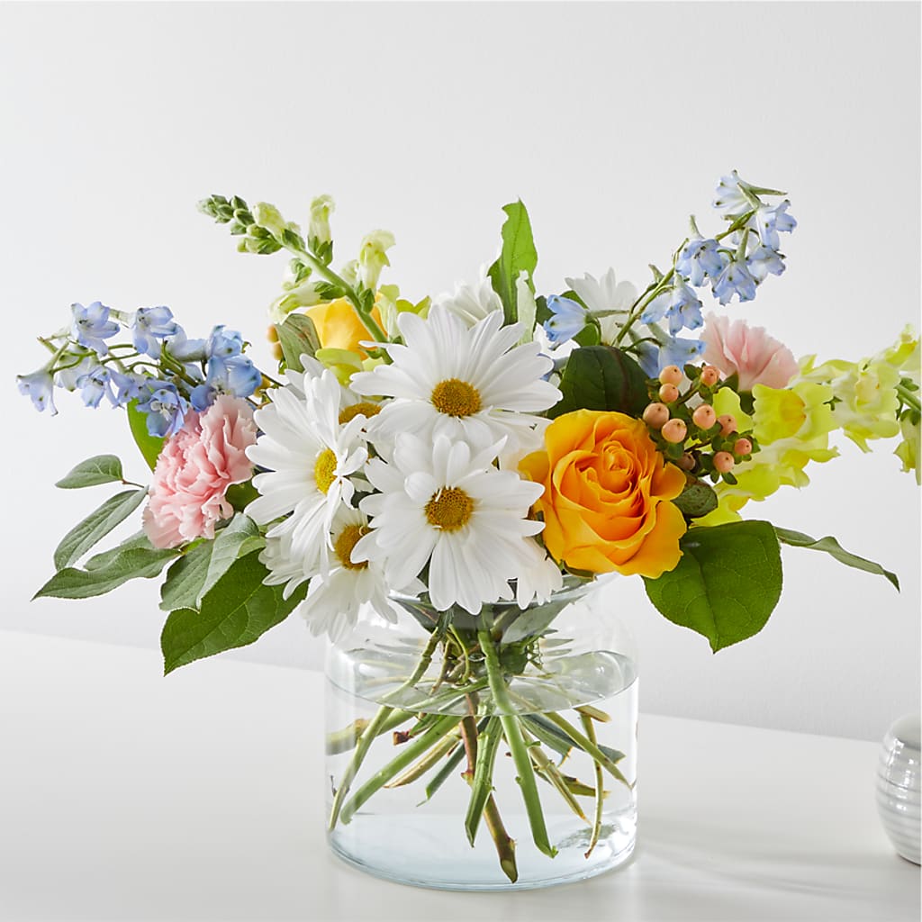 Sun Salutation Bouquet – LEE'S FLORIST & GREENHOUSE, Center Line MI