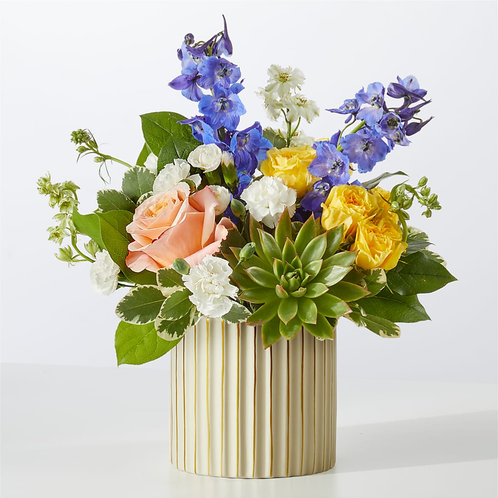 Cobalt Reverie Bouquet – LEE'S FLORIST & GREENHOUSE, Center Line MI