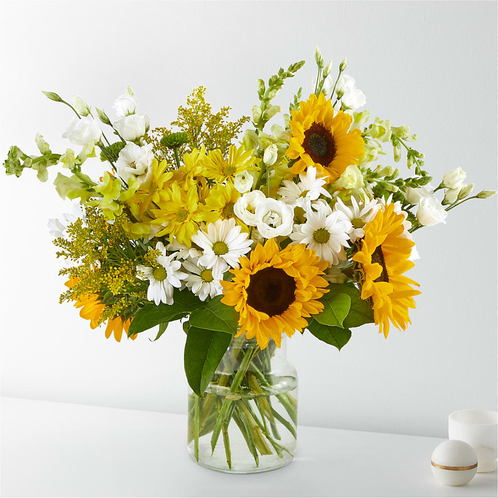 Hello Sunshine Bouquet – LEE'S FLORIST & GREENHOUSE, Center Line MI