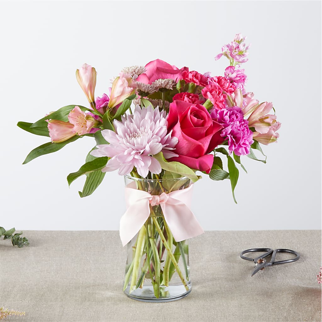 Pink Ribbon - A Florist Original – LEE'S FLORIST & GREENHOUSE, Center Line MI