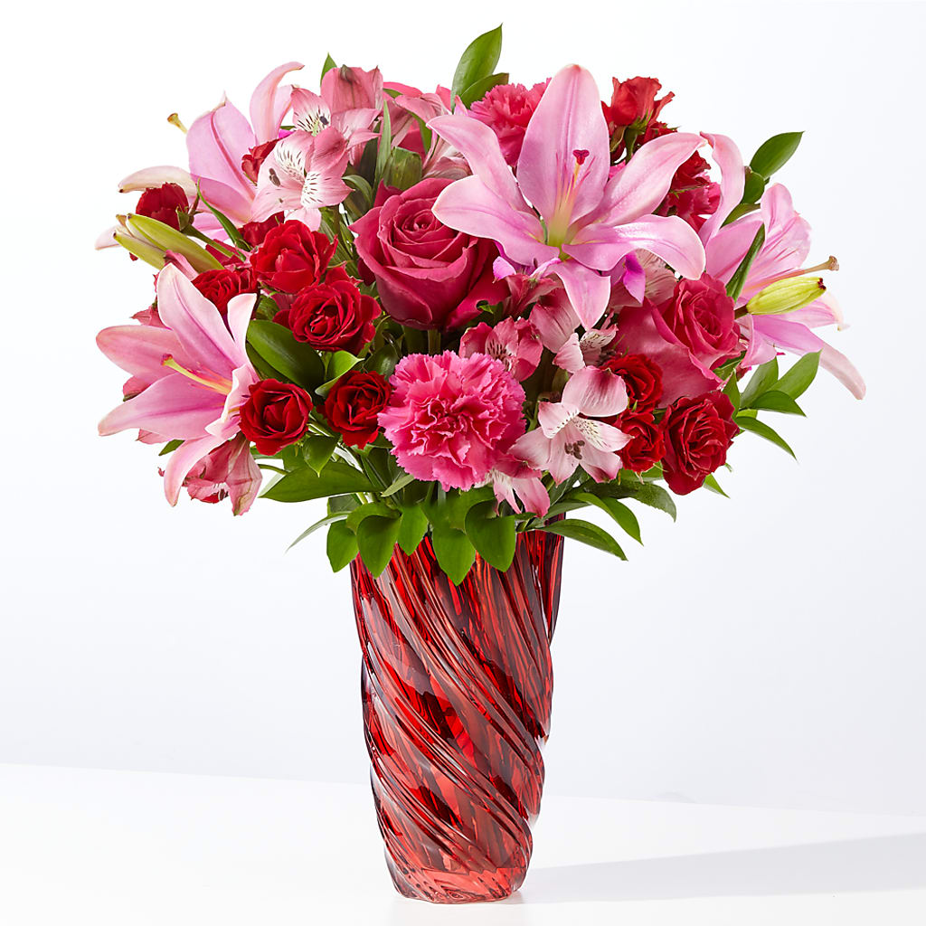 In Love Bouquet with Luxe Swirl Vase – LEE'S FLORIST & GREENHOUSE, Center Line MI