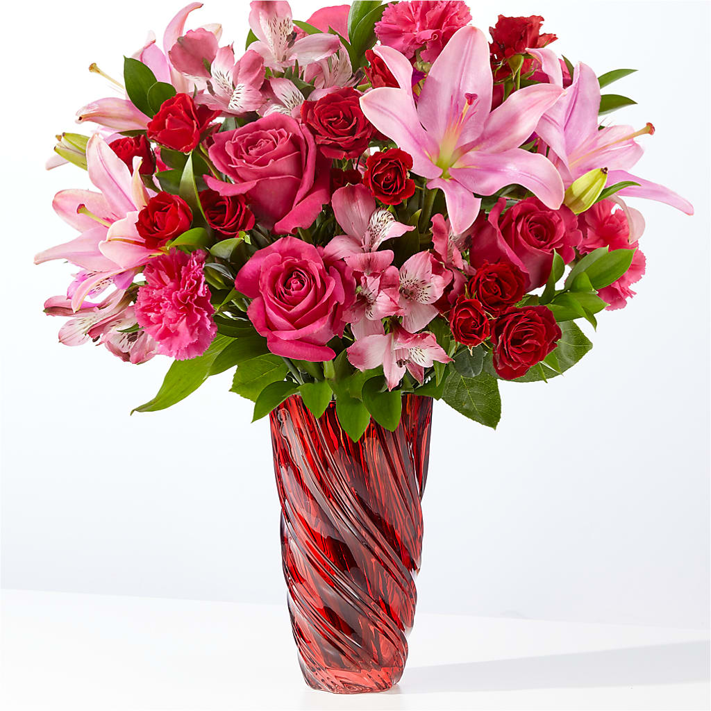 In Love Bouquet with Luxe Swirl Vase – LEE'S FLORIST & GREENHOUSE, Center Line MI