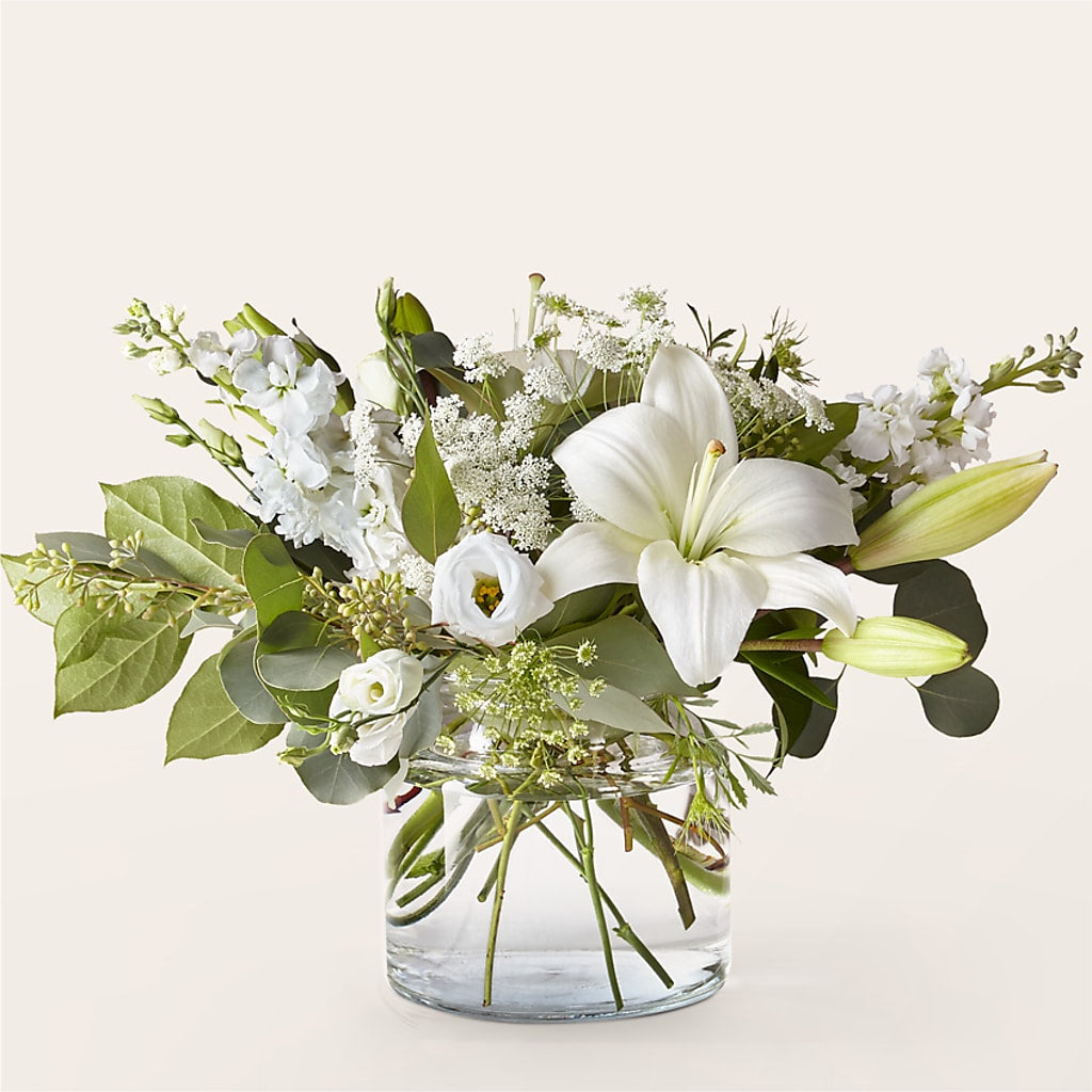 Alluring Elegance Bouquet – LEE'S FLORIST & GREENHOUSE, Center Line MI