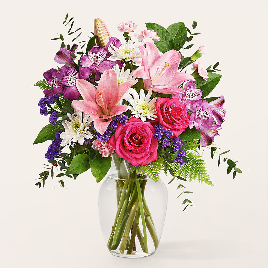 Lace & Pearls Bouquet – LEE'S FLORIST & GREENHOUSE, Center Line MI