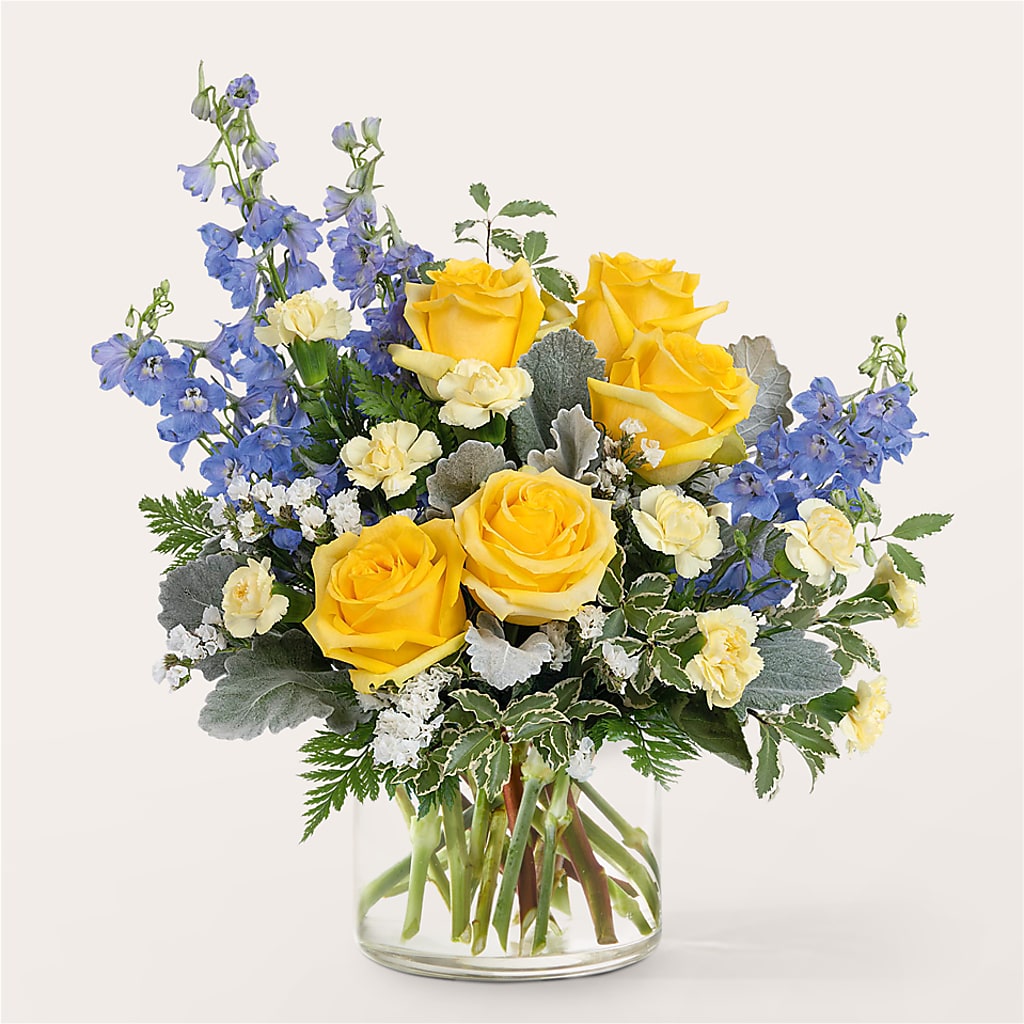 Butterfly Wings Bouquet – LEE'S FLORIST & GREENHOUSE, Center Line MI