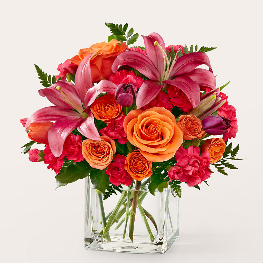 Lucky Lily Bouquet – LEE'S FLORIST & GREENHOUSE, Center Line MI