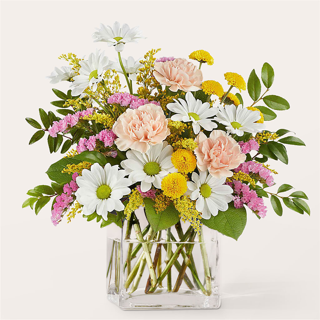 Country Cottage Bouquet – LEE'S FLORIST & GREENHOUSE, Center Line MI