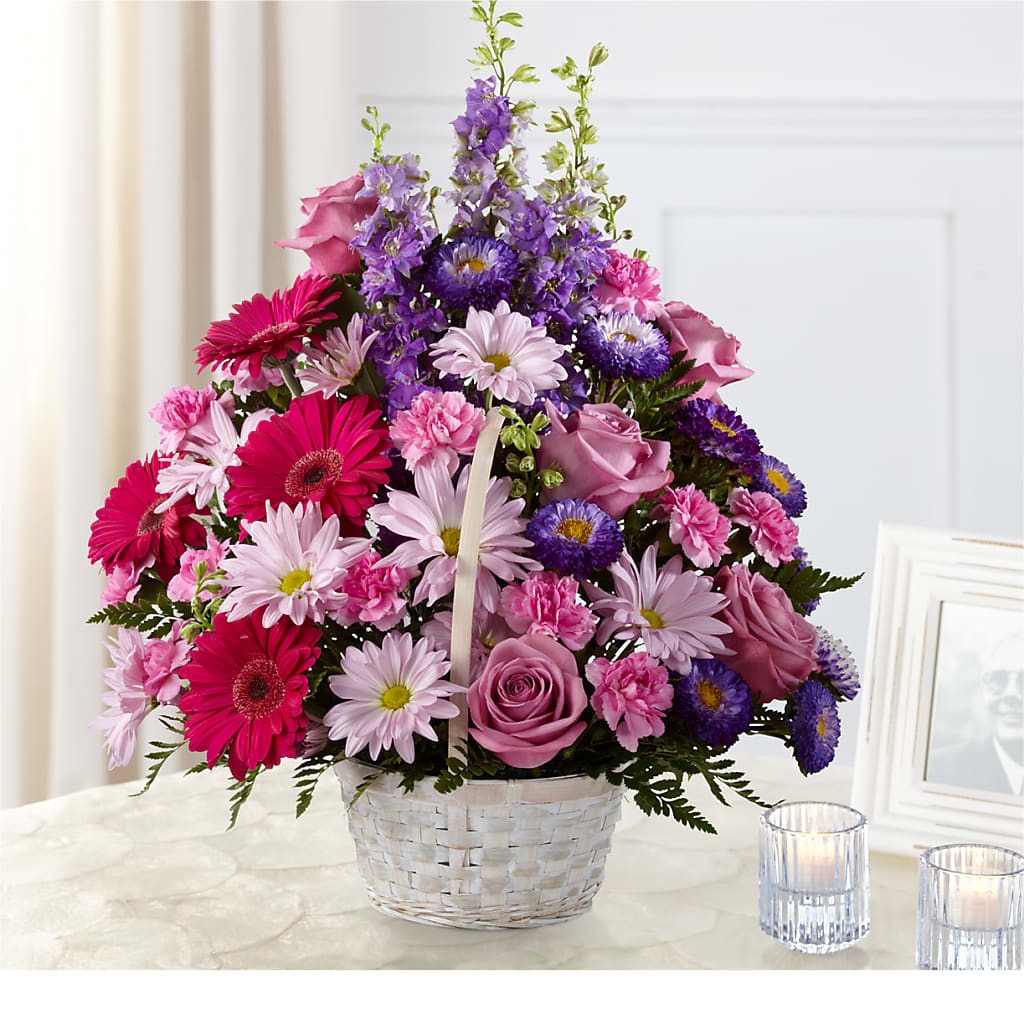 Pastel Peace Basket – LEE'S FLORIST & GREENHOUSE, Center Line MI
