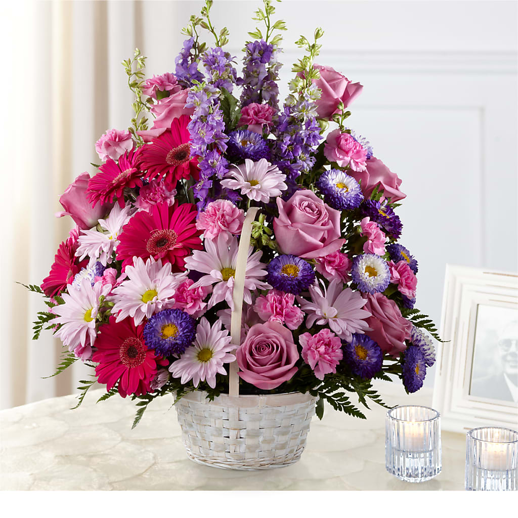 Pastel Peace Basket – LEE'S FLORIST & GREENHOUSE, Center Line MI