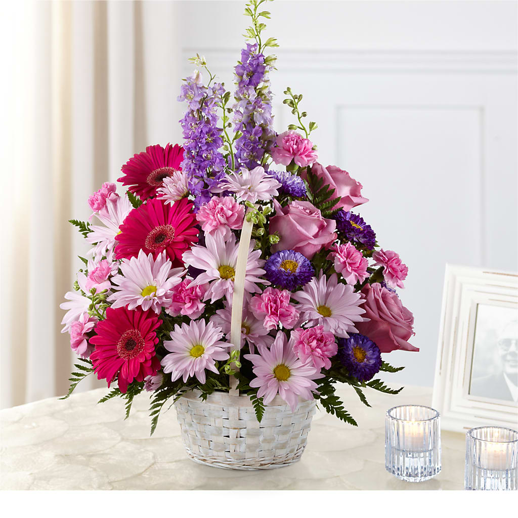 Pastel Peace Basket – LEE'S FLORIST & GREENHOUSE, Center Line MI