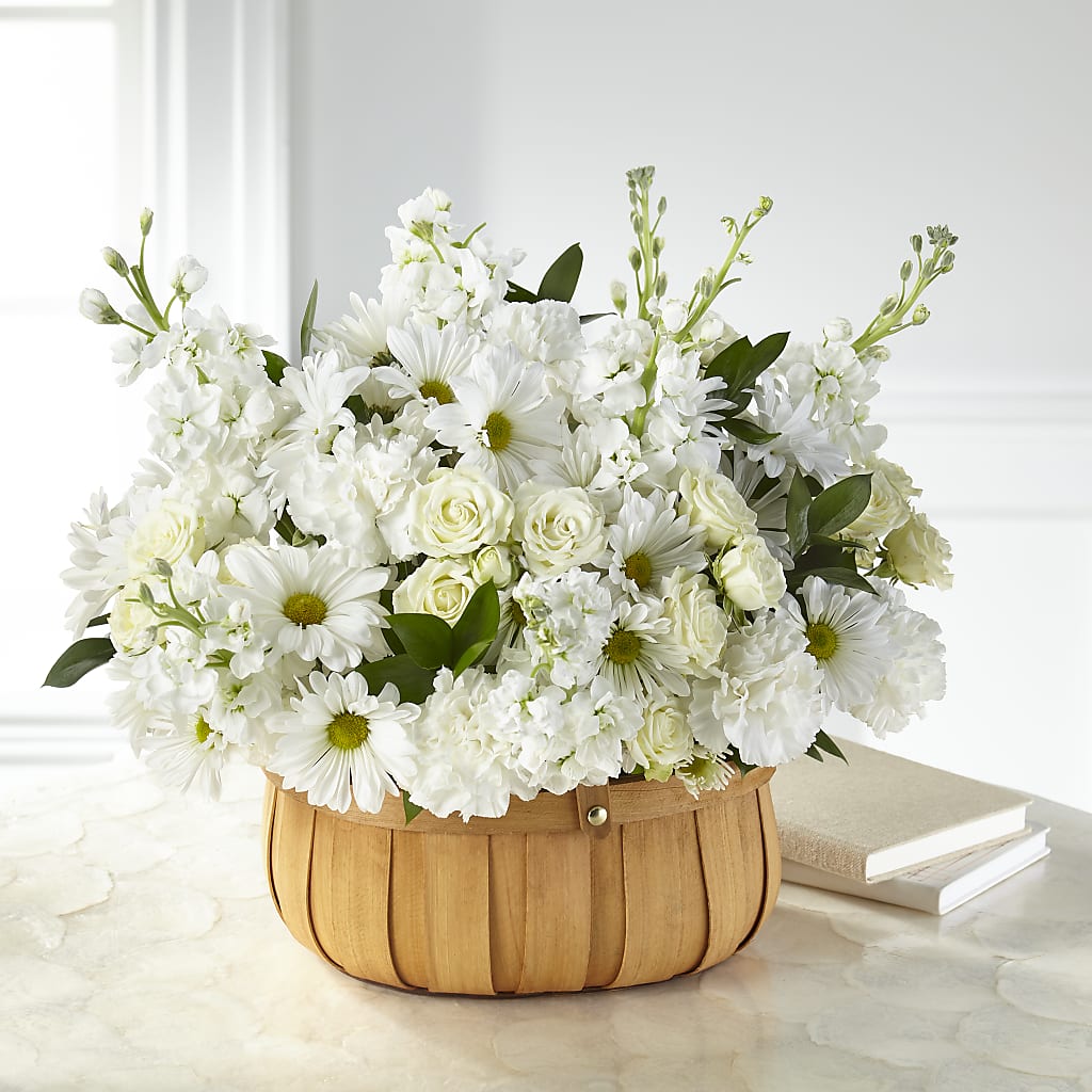 Graceful Garden Basket – LEE'S FLORIST & GREENHOUSE, Center Line MI