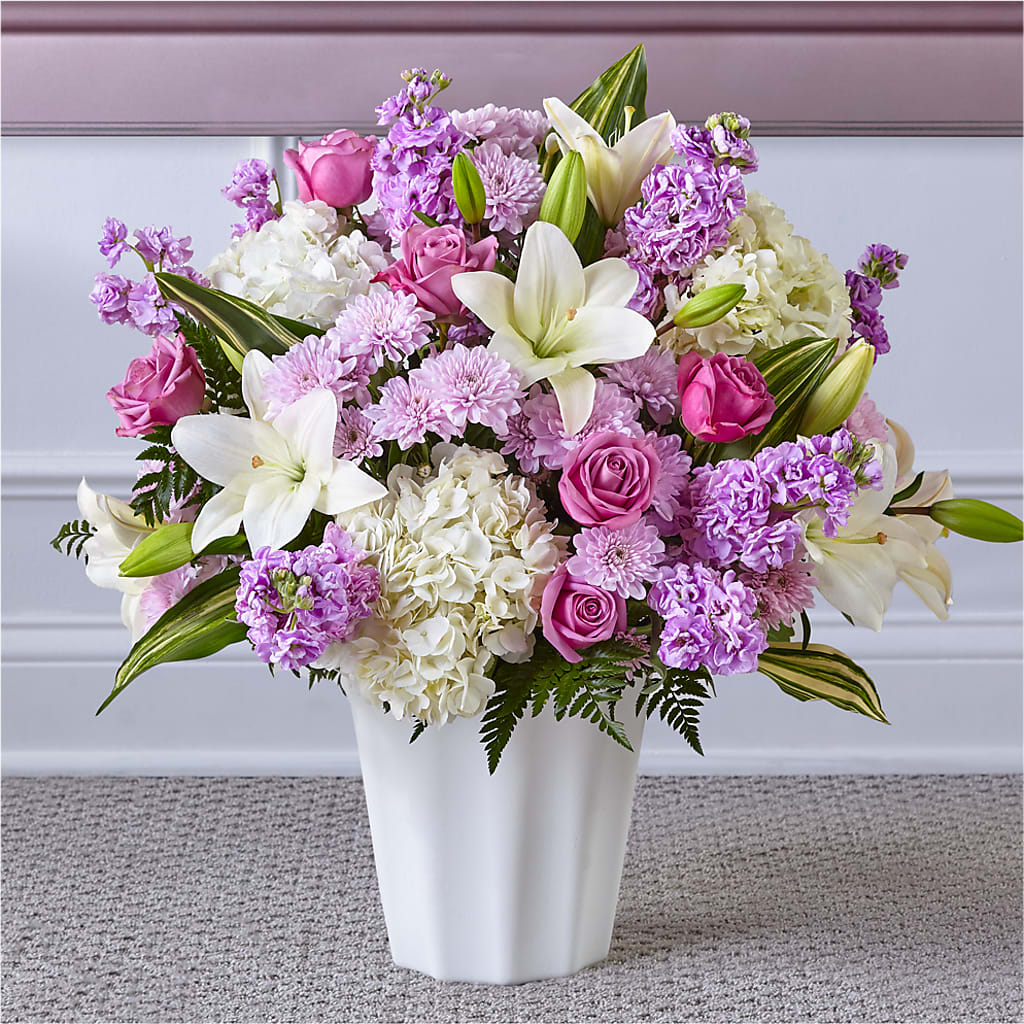 Heaven Sent Floor Basket – LEE'S FLORIST & GREENHOUSE, Center Line MI