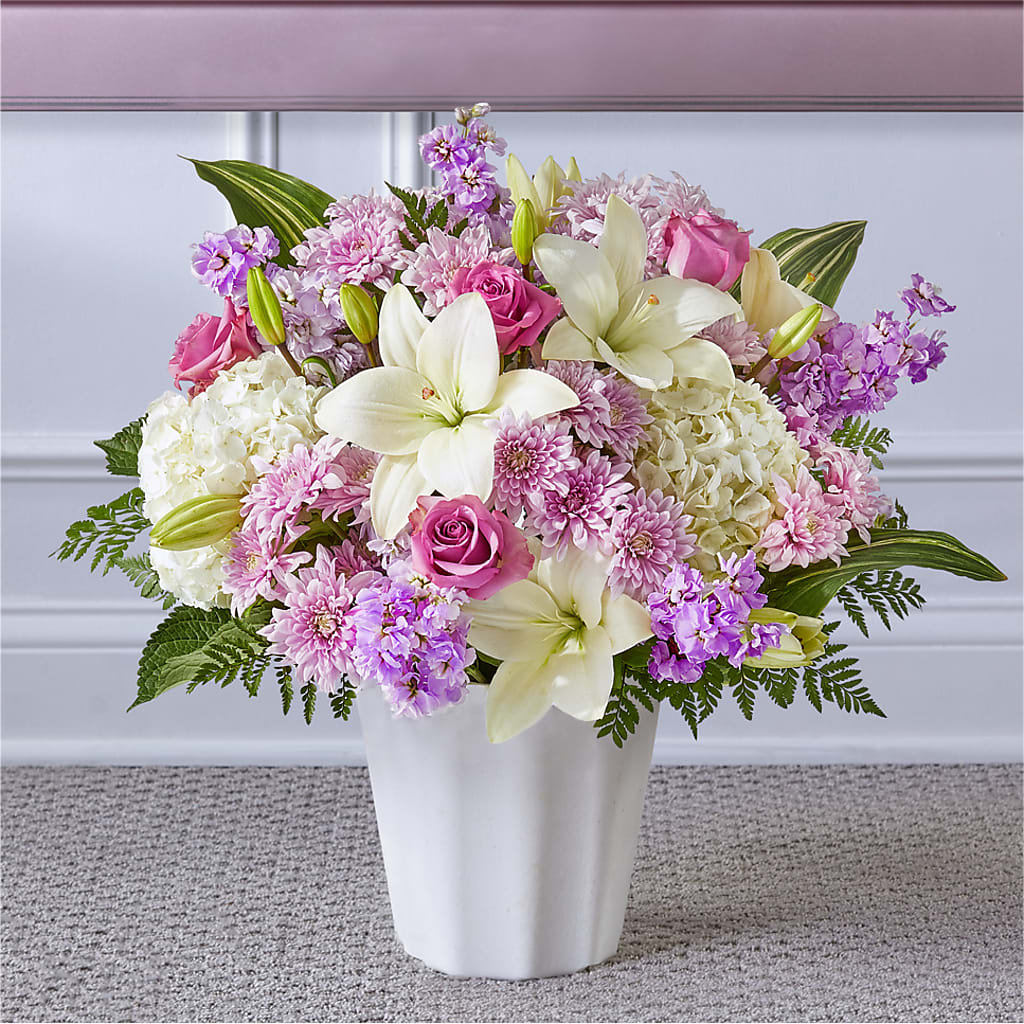 Heaven Sent Floor Basket – LEE'S FLORIST & GREENHOUSE, Center Line MI