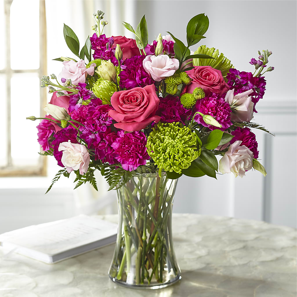 Everlasting Embrace Bouquet – LEE'S FLORIST & GREENHOUSE, Center Line MI