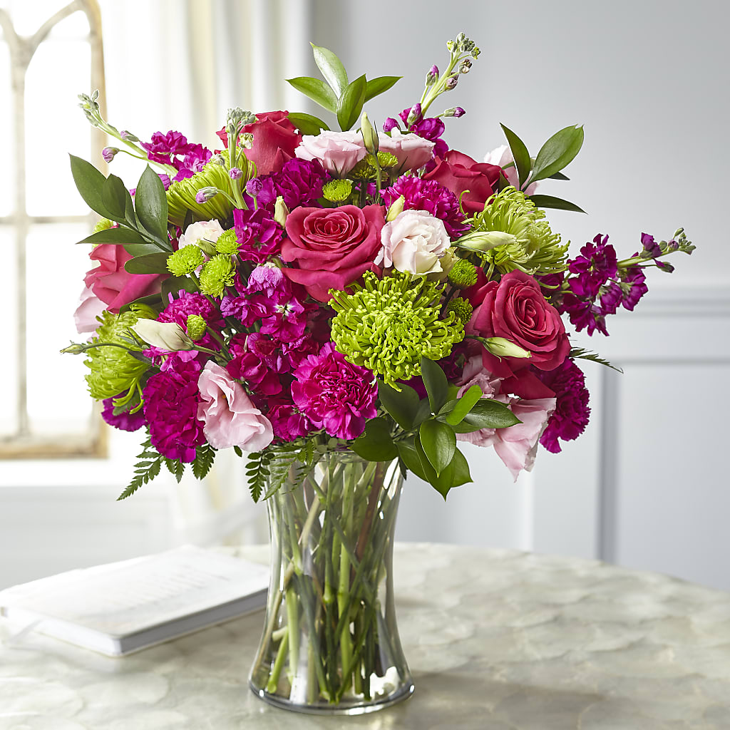 Everlasting Embrace Bouquet – LEE'S FLORIST & GREENHOUSE, Center Line MI