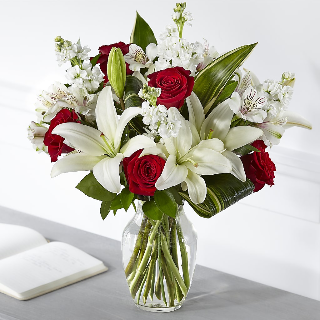 Loving Respect Bouquet – LEE'S FLORIST & GREENHOUSE, Center Line MI