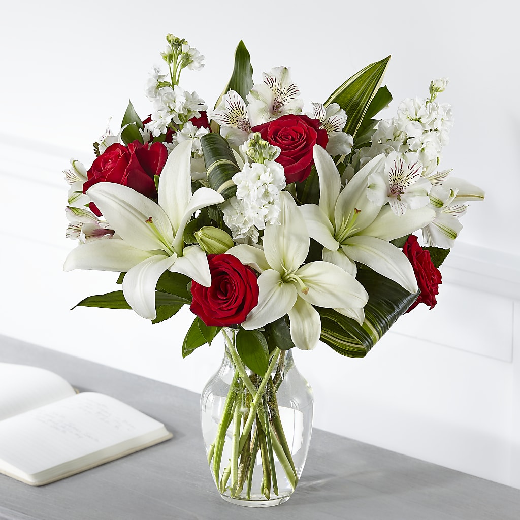 Loving Respect Bouquet – LEE'S FLORIST & GREENHOUSE, Center Line MI