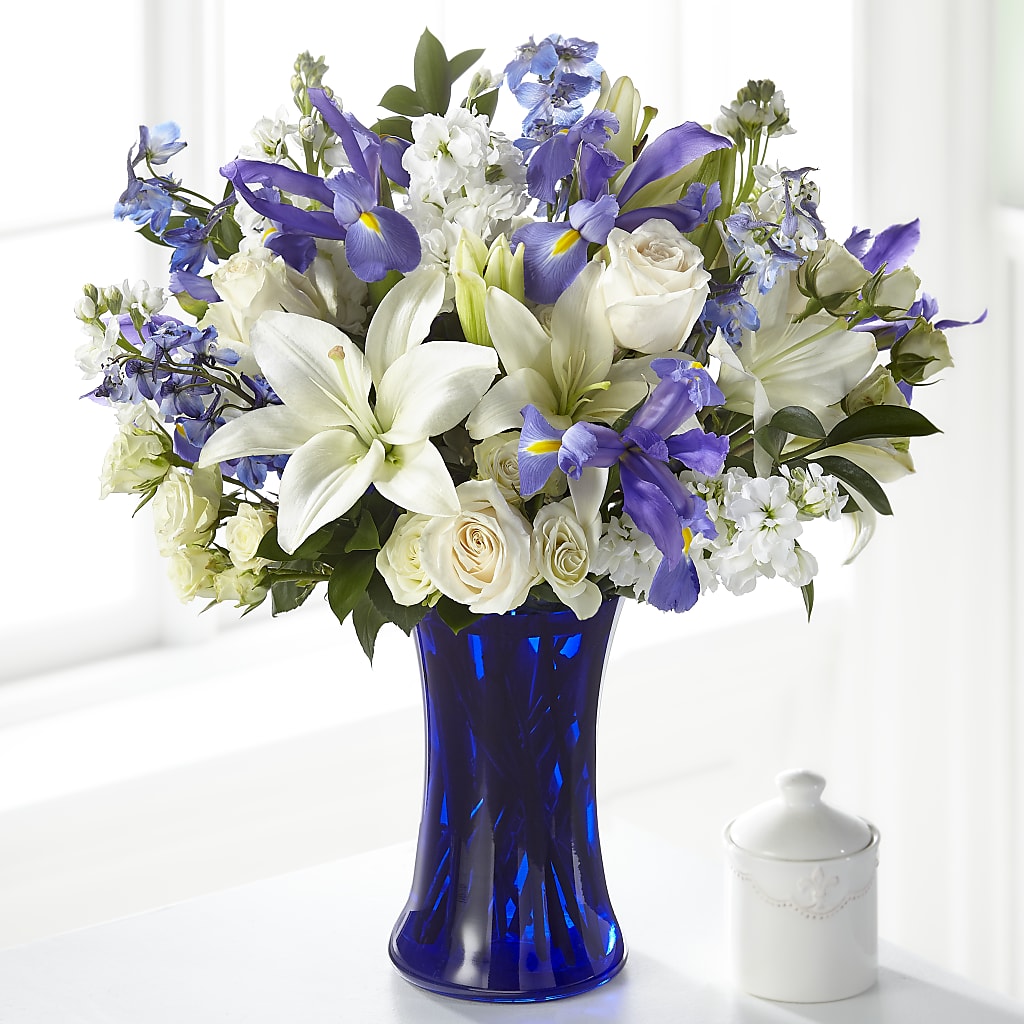 Calming Comfort Bouquet – LEE'S FLORIST & GREENHOUSE, Center Line MI