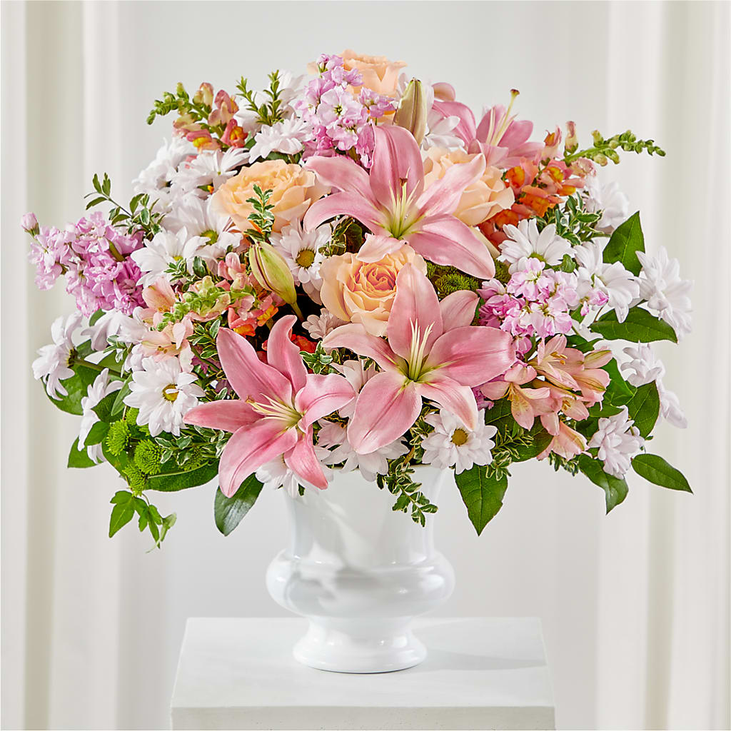 Heartfelt Gesture Urn Arrangement – LEE'S FLORIST & GREENHOUSE, Center Line MI