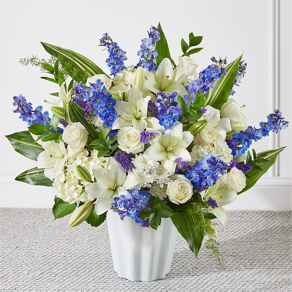 Take Comfort Floor Basket – LEE'S FLORIST & GREENHOUSE, Center Line MI
