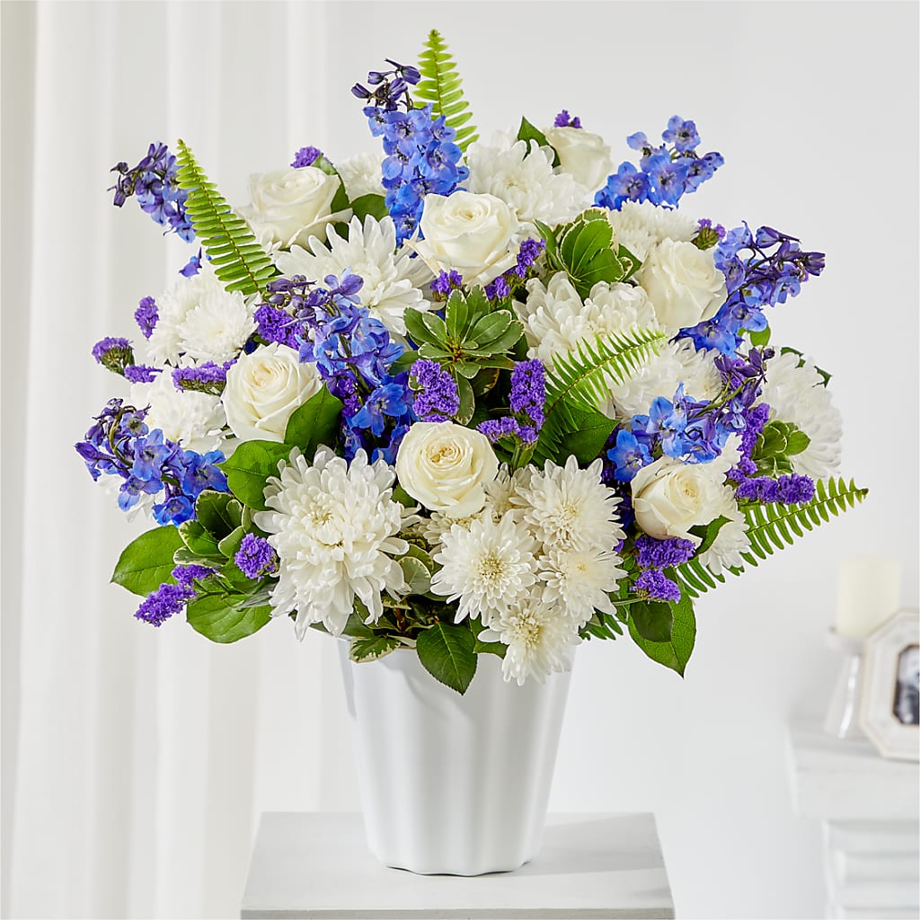 Hold Dear Tabletop Basket – LEE'S FLORIST & GREENHOUSE, Center Line MI