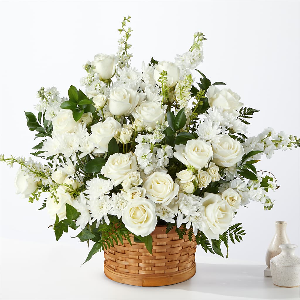 Heartfelt Condolences Arrangement – LEE'S FLORIST & GREENHOUSE, Center Line MI