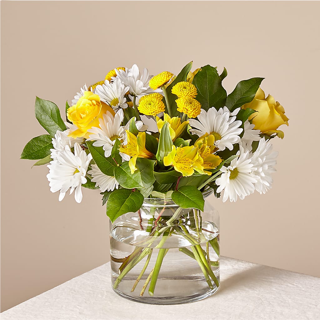 Sunny Sentiments Bouquet – LEE'S FLORIST & GREENHOUSE, Center Line MI