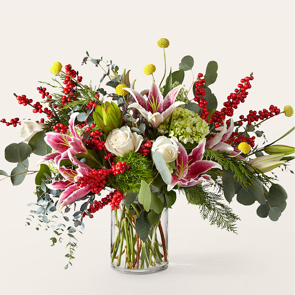 Berry & Bright Bouquet – LEE'S FLORIST & GREENHOUSE, Center Line MI