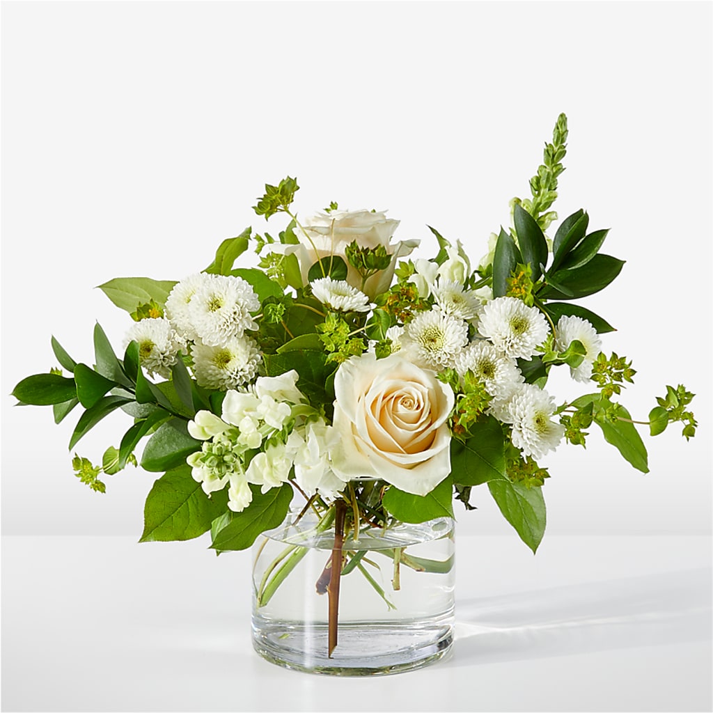 Hint of Vanilla Bouquet – LEE'S FLORIST & GREENHOUSE, Center Line MI