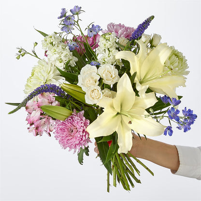 Winter Celebration Bouquet – LEE'S FLORIST & GREENHOUSE, Center Line MI