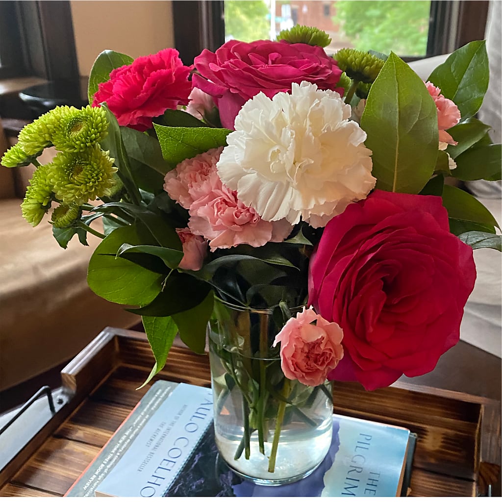 Sweet & Pretty Bouquet – LEE'S FLORIST & GREENHOUSE, Center Line MI