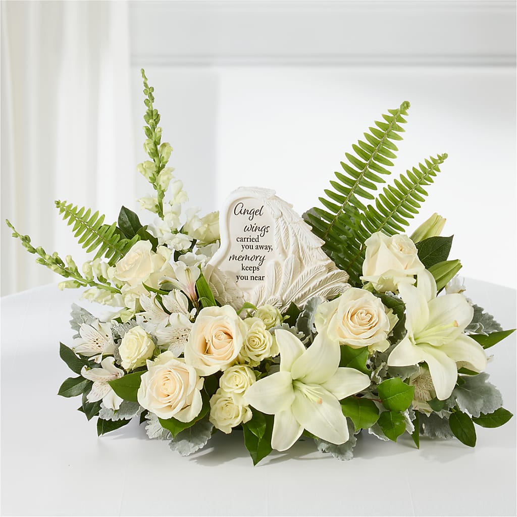 Holding You Close Arrangement – LEE'S FLORIST & GREENHOUSE, Center Line MI