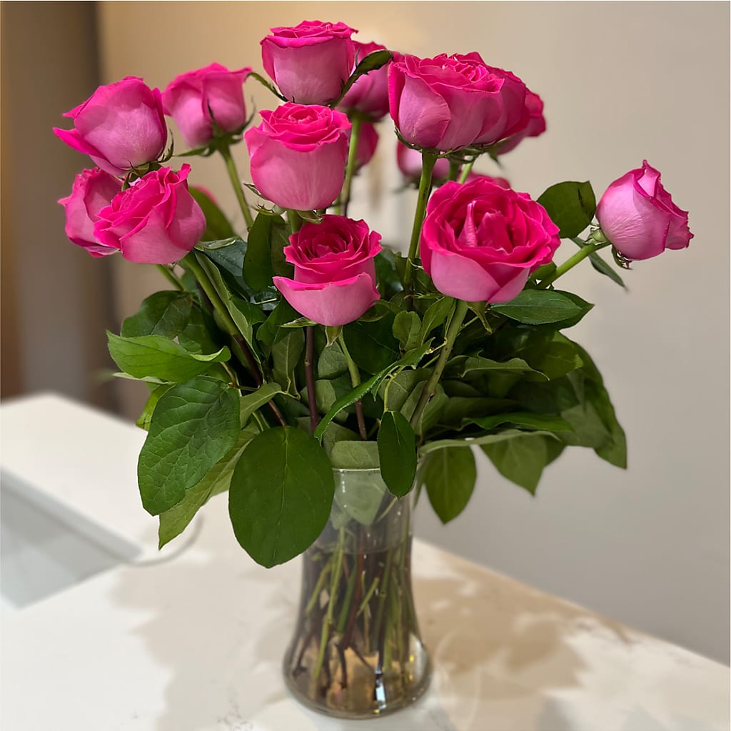 Long Stem Pink Rose Bouquet – LEE'S FLORIST & GREENHOUSE, Center Line MI
