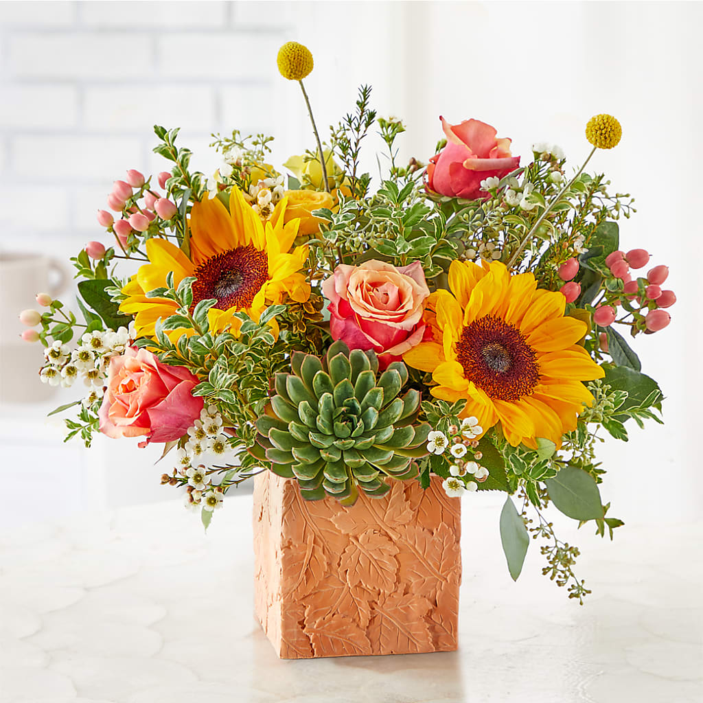 Sunflower Season Bouquet – LEE'S FLORIST & GREENHOUSE, Center Line MI