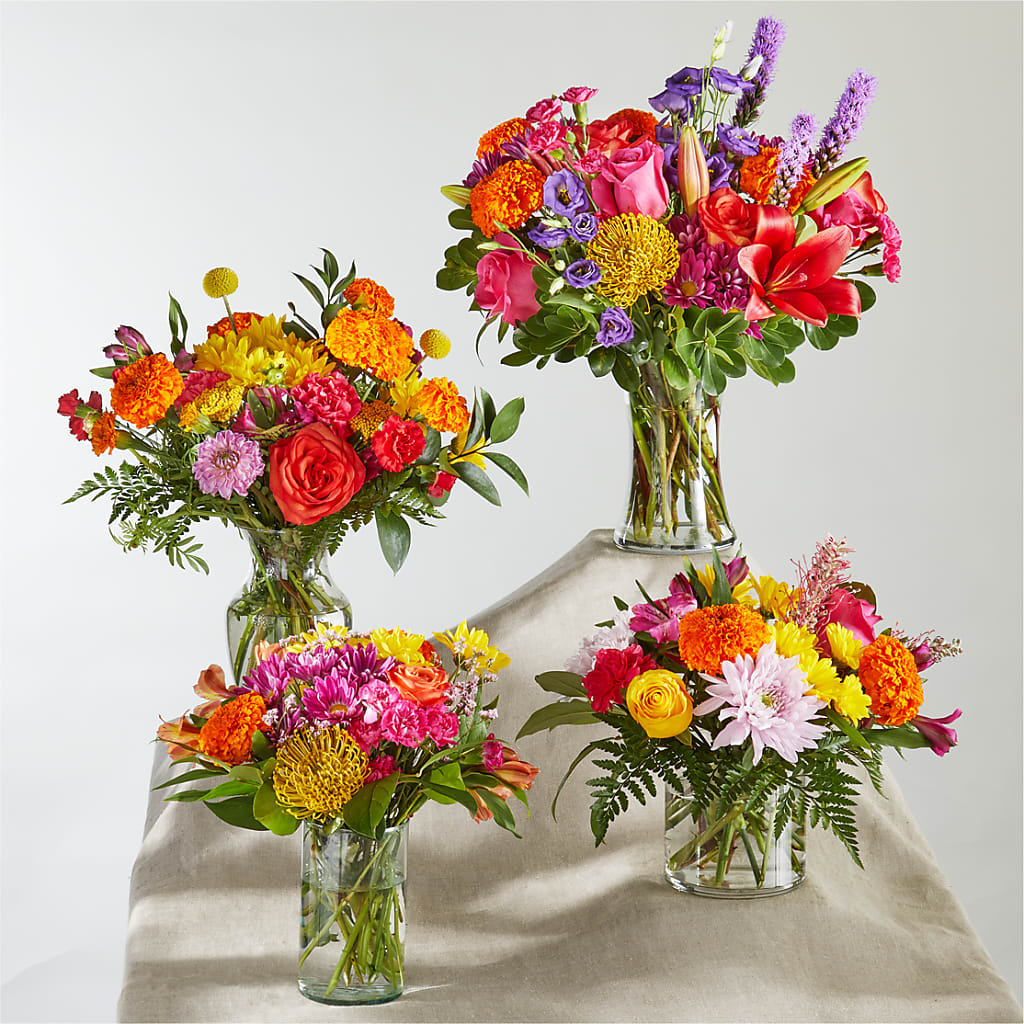 Feast of Color – A Florist Original – LEE'S FLORIST & GREENHOUSE, Center Line MI