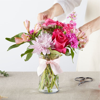 Pink Ribbon - A Florist Original – LEE'S FLORIST & GREENHOUSE, Center Line MI