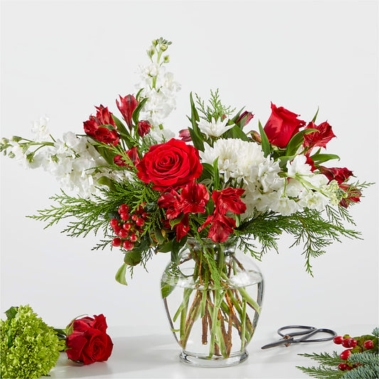 Merry Moment Bouquet – A Florist Original – LEE'S FLORIST & GREENHOUSE, Center Line MI