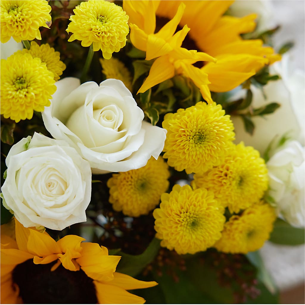 Luminous Morning Bouquet – LEE'S FLORIST & GREENHOUSE, Center Line MI