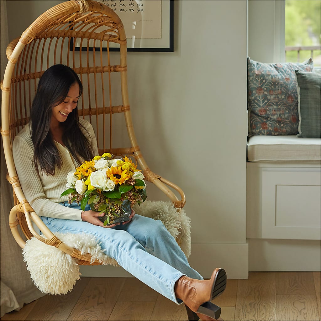 Luminous Morning Bouquet – LEE'S FLORIST & GREENHOUSE, Center Line MI