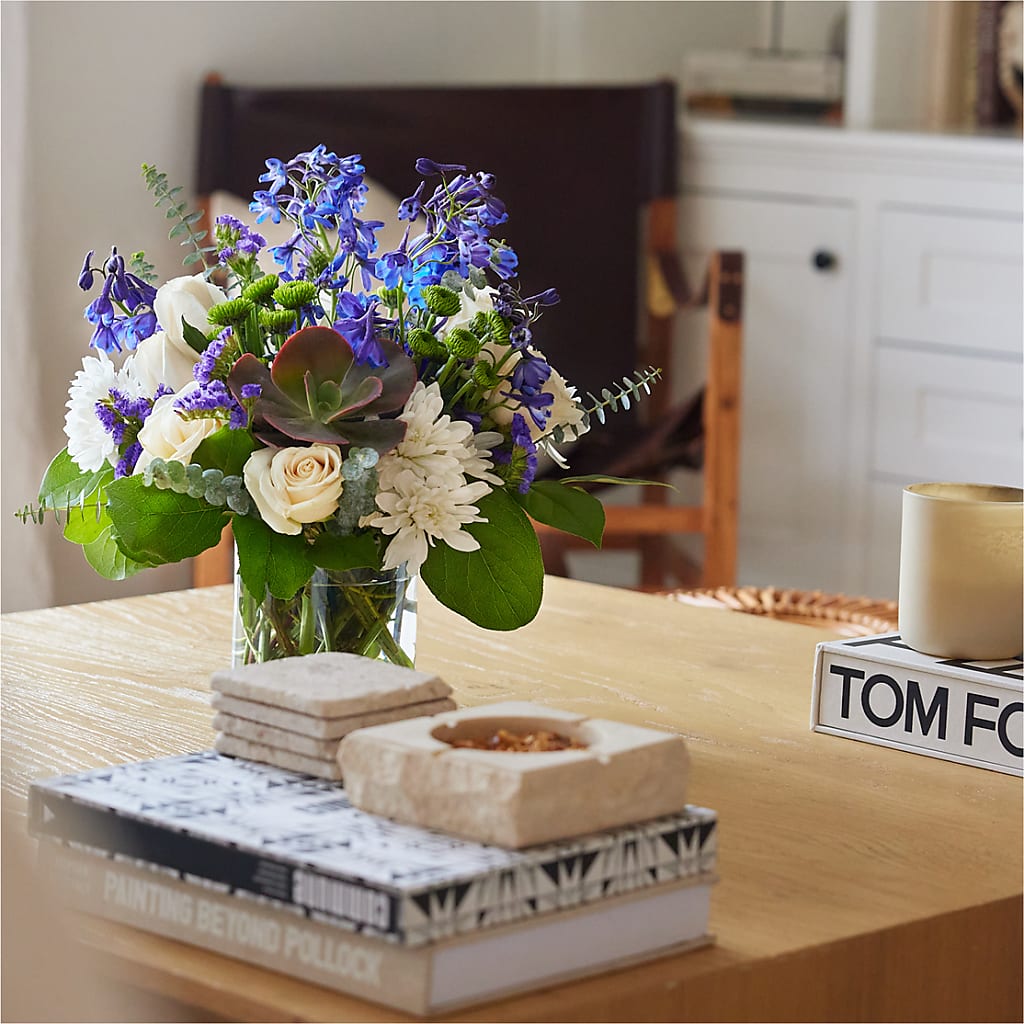 Cerulean Waves Bouquet – LEE'S FLORIST & GREENHOUSE, Center Line MI