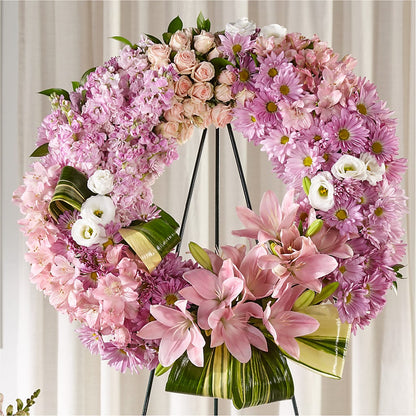 Gift of Warmth Wreath – LEE'S FLORIST & GREENHOUSE, Center Line MI