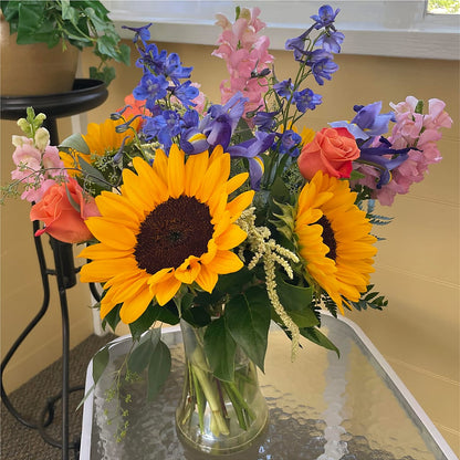 Rays of Life Bouquet – LEE'S FLORIST & GREENHOUSE, Center Line MI