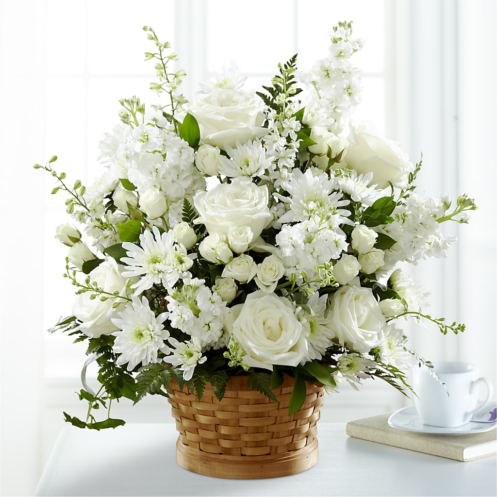 Heartfelt Condolences Arrangement – LEE'S FLORIST & GREENHOUSE, Center Line MI