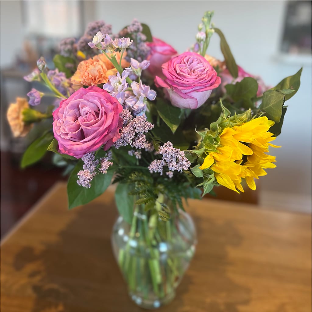 Yellow Brick Road Bouquet – LEE'S FLORIST & GREENHOUSE, Center Line MI