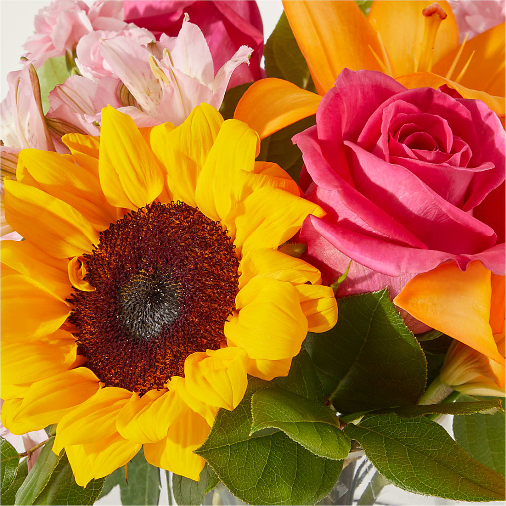 In Full Swing Bouquet – LEE'S FLORIST & GREENHOUSE, Center Line MI