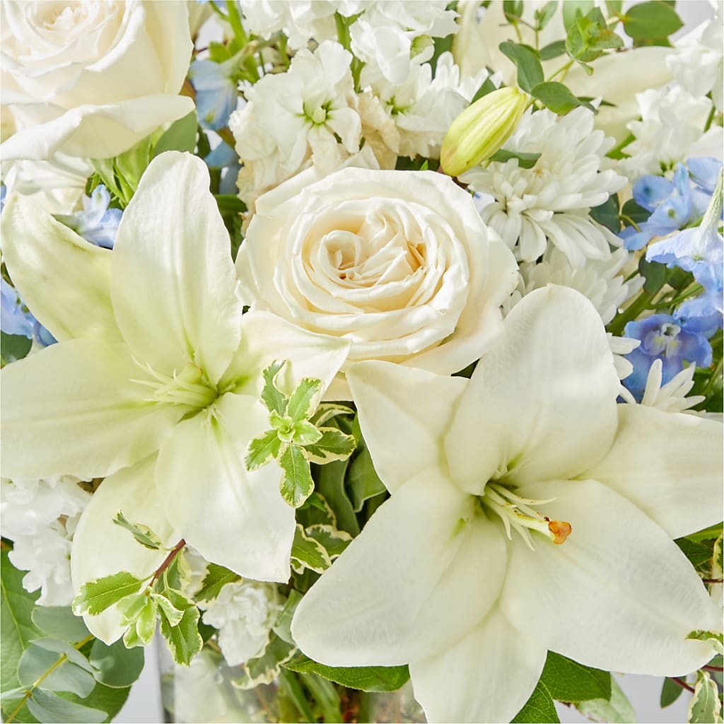 Peace of Mind Bouquet – LEE'S FLORIST & GREENHOUSE, Center Line MI