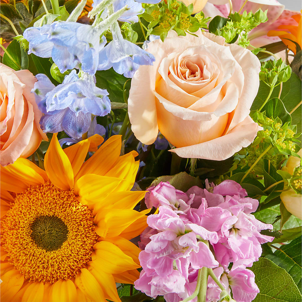 Dreamy Meadows Bouquet – LEE'S FLORIST & GREENHOUSE, Center Line MI